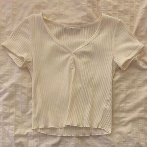 Juniors Cream Ribbed V-Neck Top